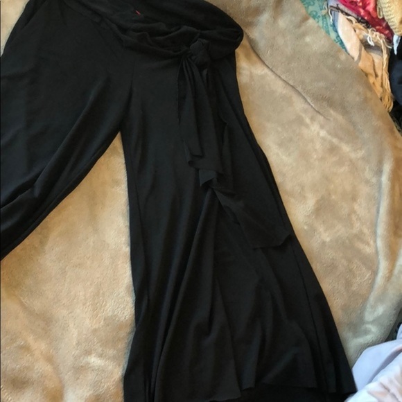 TEMPTED Wide Leg Capri Pants - Picture 2 of 3